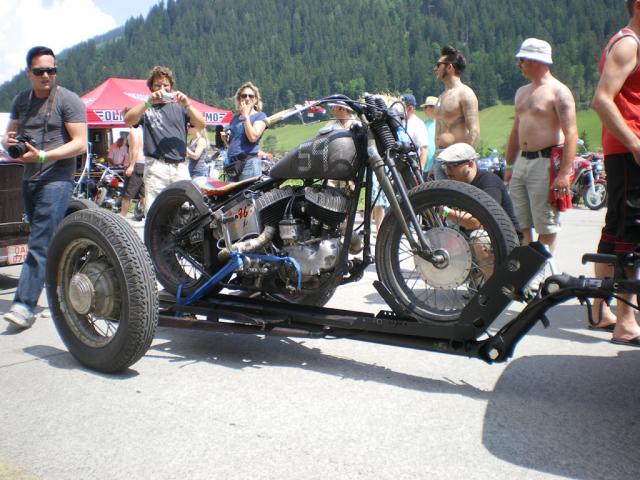 Hangar Rockin 21