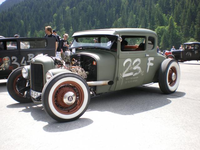 Hangar Rockin 29